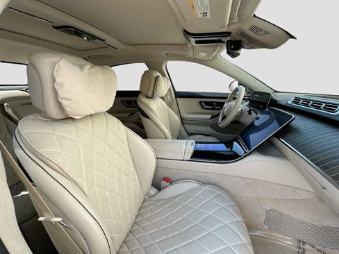 Certified 2022 Mercedes-Benz S 580 4MATIC Sedan w/ Rear Seat Package image 30