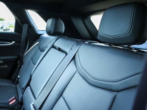 Used 2023 Cadillac XT5 Premium Luxury FWD image 25