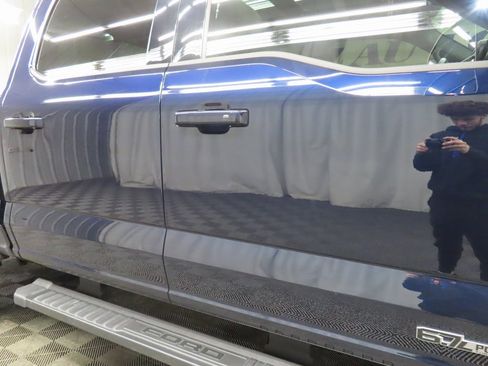 Used 2024 Ford F250 Lariat w/ Black Appearance Package image 34