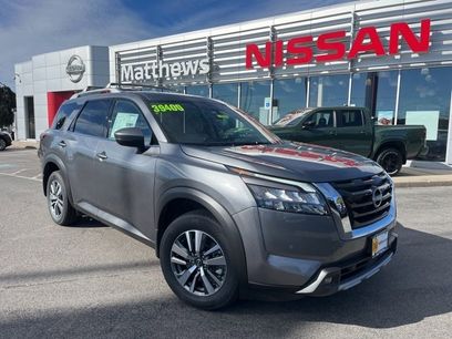 New 2025 Nissan Pathfinder SL