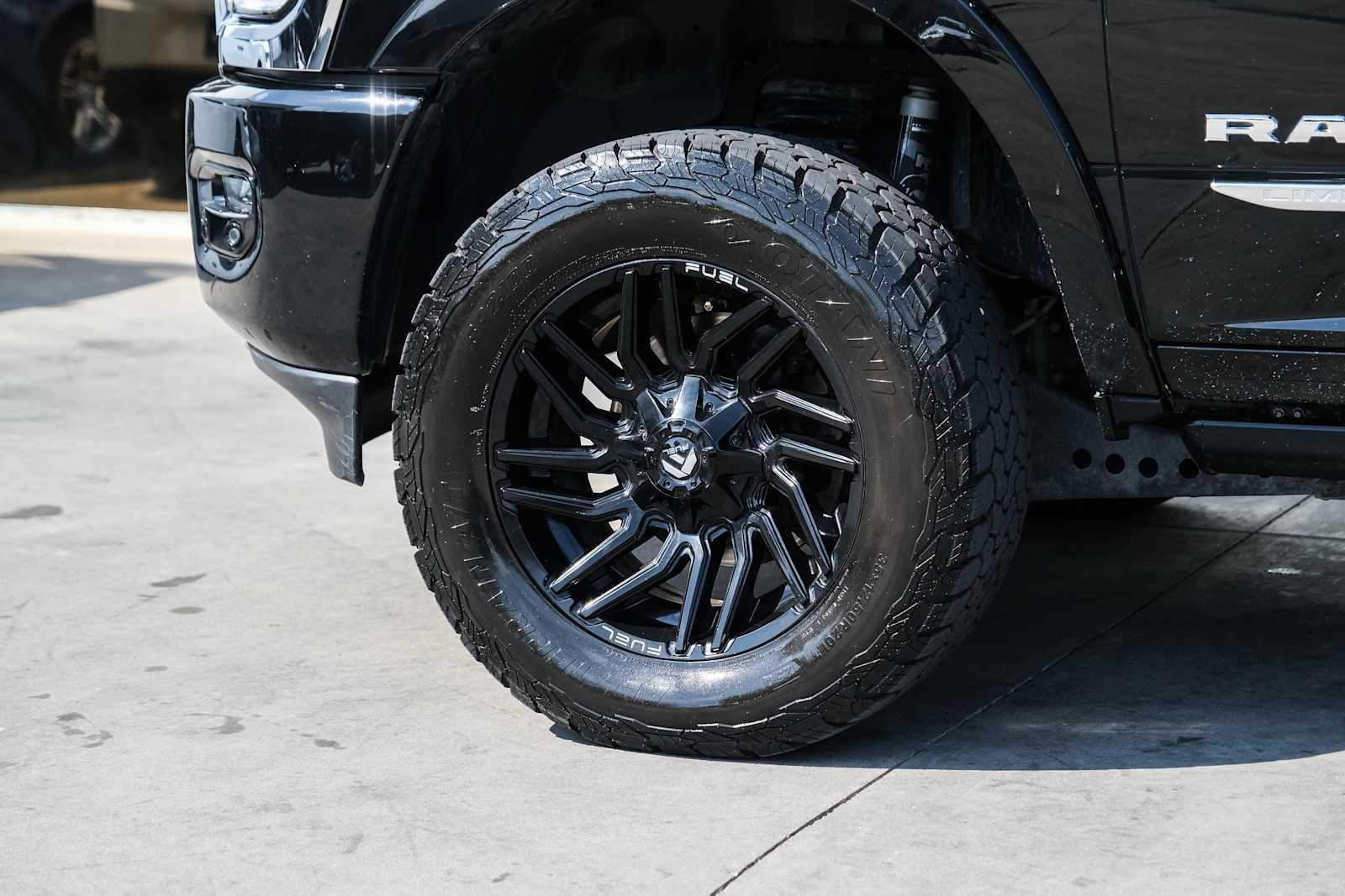 Used 2022 RAM 2500 Limited AWD/4WD image 21