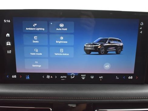 Used 2025 Lincoln Aviator Reserve w/ Equipment Group 201A AWD/4WD image 28
