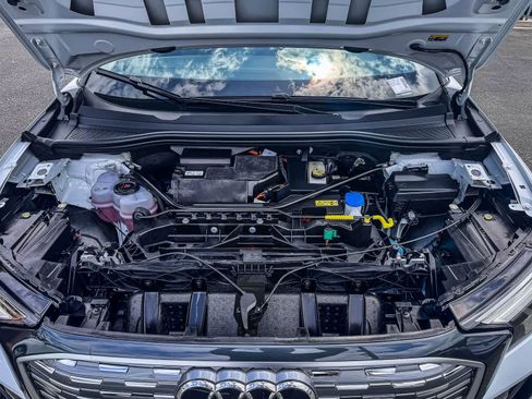 Used 2023 Audi Q4 e-tron Premium Plus w/ Premium Plus AWD/4WD image 30