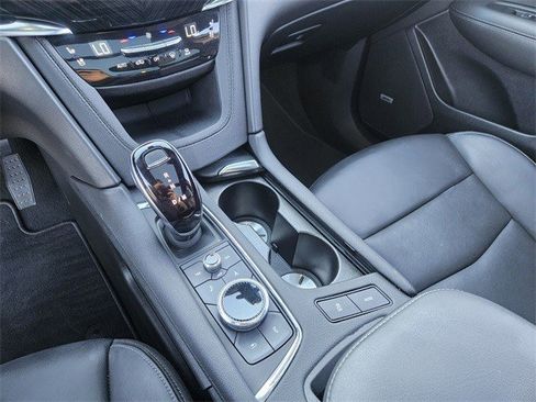 Certified 2025 Cadillac XT6 Premium Luxury image 22