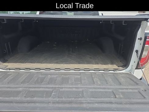 Used 2018 GMC Sierra 1500 SLT AWD/4WD image 7