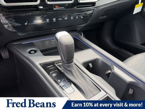 New 2026 Nissan Sentra SV w/ SV Convenience Package FWD image 20