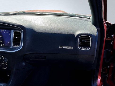 Used 2022 Dodge Challenger GT image 18