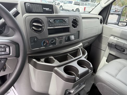 New 2026 Ford E-450 and Econoline 450 Super Duty w/ Power Equipment Group image 16