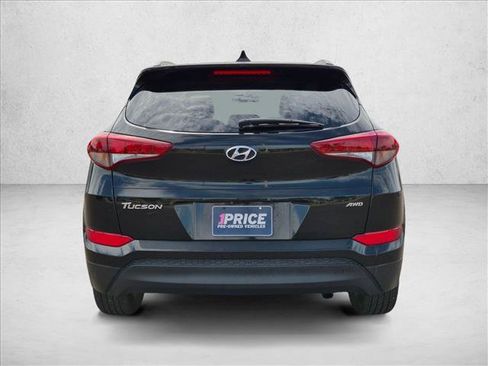 Used 2017 Hyundai Tucson SE Plus AWD/4WD image 7