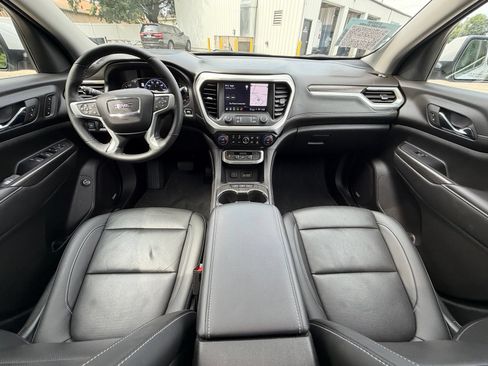 Used 2023 GMC Acadia SLT w/ Technology Package AWD/4WD image 20