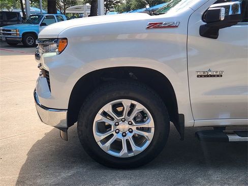 Used 2024 Chevrolet Silverado 1500 LTZ w/ LTZ Premium Package AWD/4WD image 14