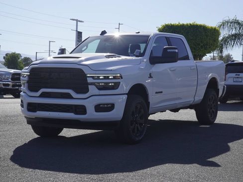 New 2026 RAM 2500 Laramie w/ Night Edition AWD/4WD image 8