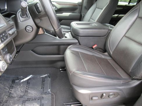 Certified 2022 Chevrolet Suburban High Country image 14