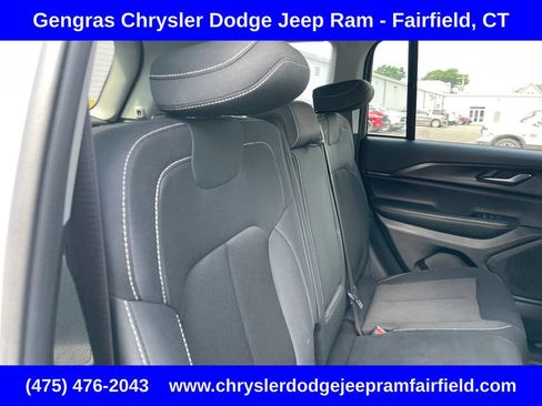 Certified 2023 Jeep Grand Cherokee Laredo w/ Luxury Tech Group I AWD/4WD image 27