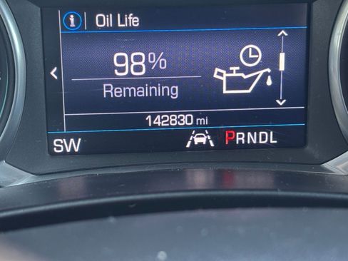 Used 2020 Chevrolet Equinox LT w/ Driver Convenience Package FWD image 40