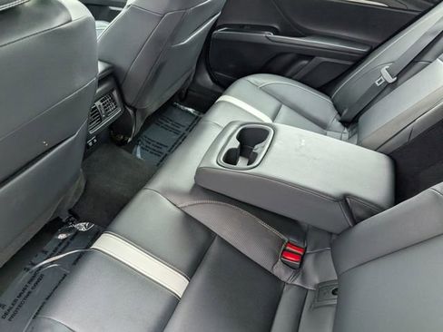 Used 2025 Toyota Camry SE image 22