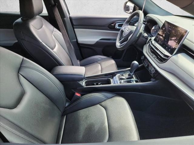 Used 2025 Jeep Compass Limited AWD/4WD image 15