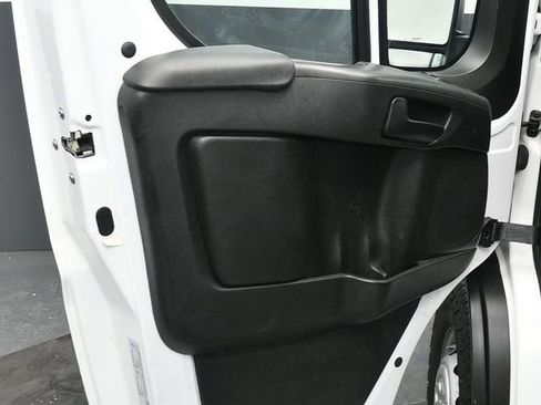 Used 2023 RAM ProMaster 2500 FWD image 12