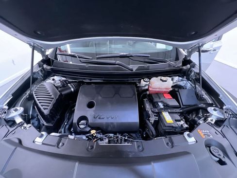 Used 2019 Chevrolet Traverse LT FWD image 11