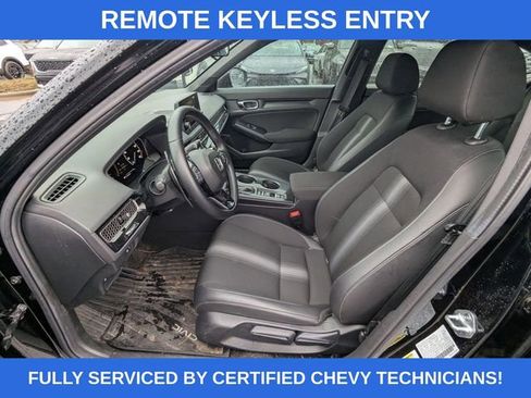 Used 2025 Honda Civic Sport image 4