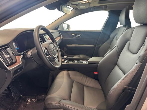 Certified 2025 Volvo V60 B5 Cross Country Plus image 11