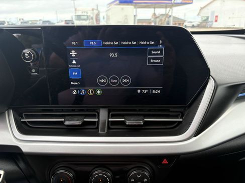 Used 2026 Chevrolet Trax LS FWD image 22