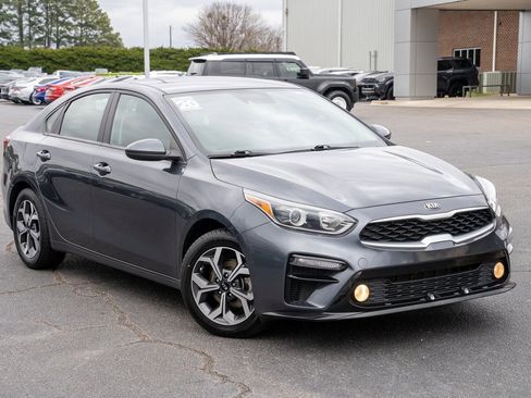 Used 2020 Kia Forte LXS image 1