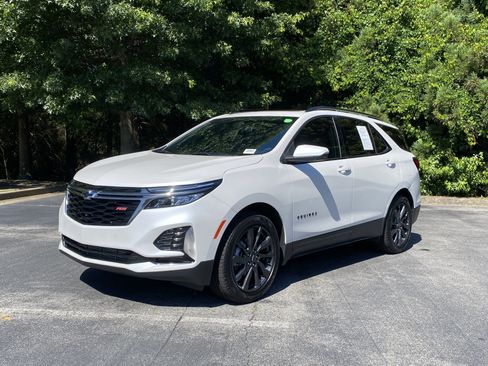 Used 2023 Chevrolet Equinox RS w/ RS Leather Package FWD image 5