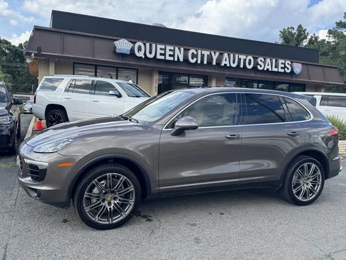 Used 2016 Porsche Cayenne S w/ Premium Plus Package image 2