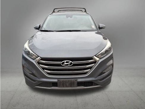 Used 2016 Hyundai Tucson Limited w/ Option Group 03 image 2