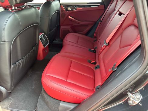 Used 2023 Porsche Macan S AWD/4WD image 15