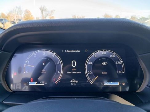 New 2025 Jeep Grand Cherokee Limited w/ Luxury Tech Group II AWD/4WD image 27