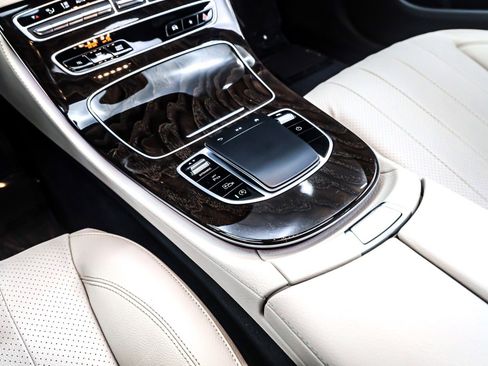 Used 2021 Mercedes-Benz E 350 Sedan w/ Premium Package image 6