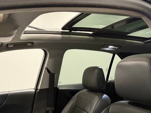 Used 2020 Chevrolet Equinox Premier image 35