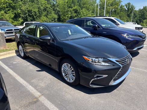 Used 2017 Lexus ES 350 w/ Premium Package FWD image 40