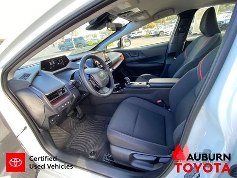Certified 2026 Toyota Prius Plug-In Hybrid FWD image 30
