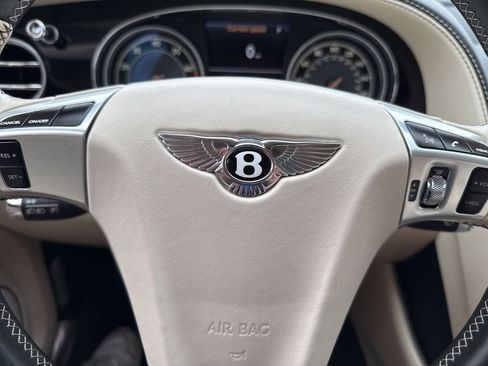 Used 2014 Bentley Flying Spur W12 image 22