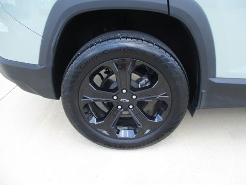 Used 2025 Chevrolet Equinox LT w/ Midnight Edition AWD/4WD image 13