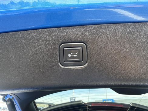 Used 2024 Chevrolet Blazer LT w/ Convenience Package FWD image 14