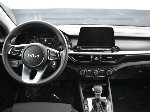 Certified 2022 Kia Forte LXS image 16