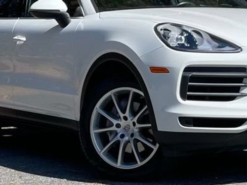 Used 2019 Porsche Cayenne AWD/4WD image 10