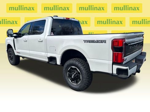 New 2026 Ford F250 Platinum w/ Tremor Off-Road Package AWD/4WD image 6