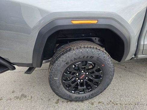 New 2026 GMC Canyon Elevation w/ Convenience Package RWD image 15
