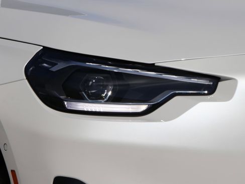 Certified 2025 BMW 230i Coupe w/ Convenience Package image 5