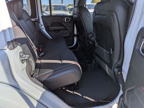 New 2026 Jeep Wrangler Unlimited Rubicon image 28