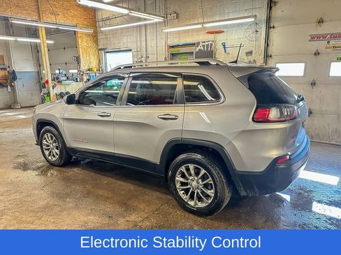 Used 2019 Jeep Cherokee Latitude Plus w/ Comfort/Convenience Group AWD/4WD image 5