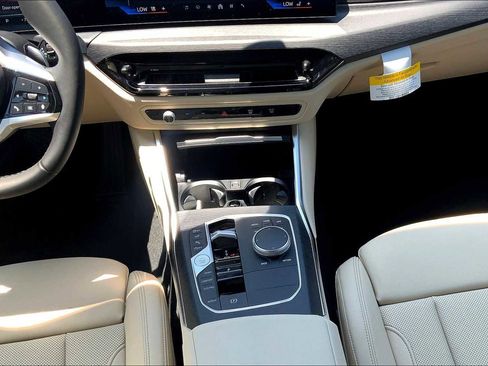 Used 2025 BMW 330i Sedan w/ Convenience Package image 8