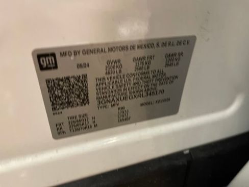 Used 2024 Chevrolet Equinox LT image 33