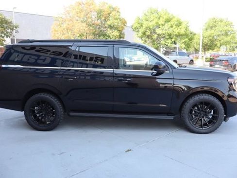 Used 2025 Ford Expedition Max Active AWD/4WD image 5
