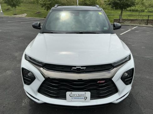 Used 2023 Chevrolet TrailBlazer RS w/ Sun and Liftgate Package AWD/4WD image 11